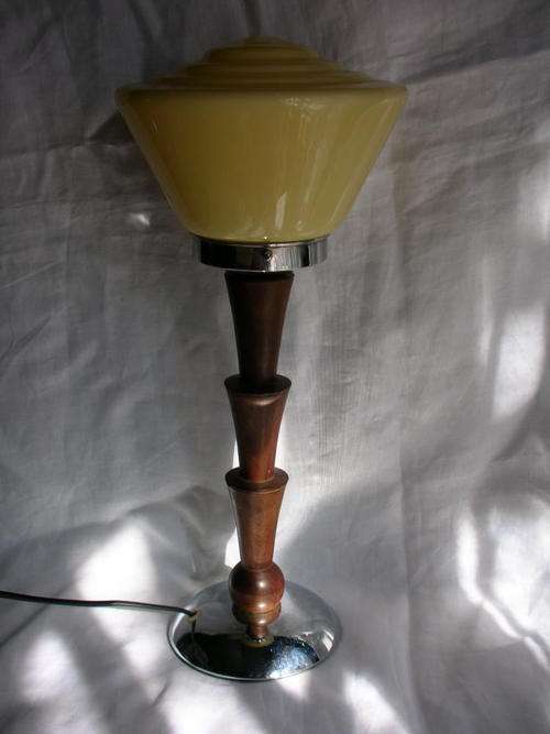 Art Deco Table Lamp - Superb Piece Free Postage