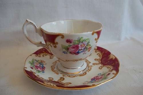 4 x Vintage Royal Albert Canterbury "Malvern" demitasse cup and saucer duos