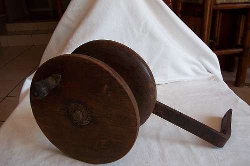 Large vintage wooden Scarborough fishing reel