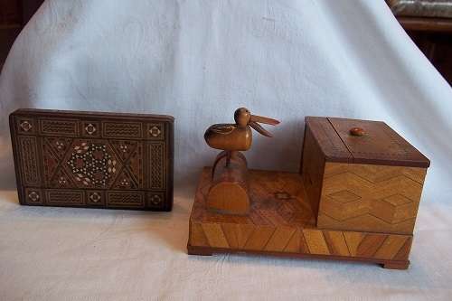 2 Lovely vintage wooden cigarette dispensers for 1 bid