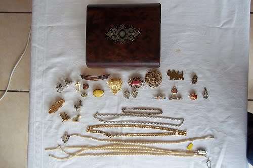 Antique Walnut trinket box with a lot of costume jewellery