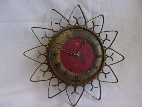 Vintage small art deco Smiths Sectric Sunburst clock for restoration