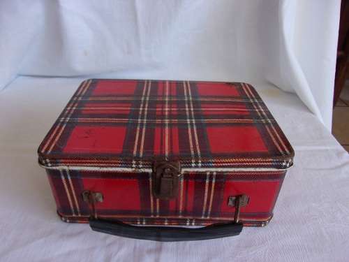 Vintage tartan lunch (scoff) tin