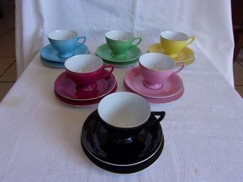 Lovely vintage Paramount China part art deco tea set - 6 trios