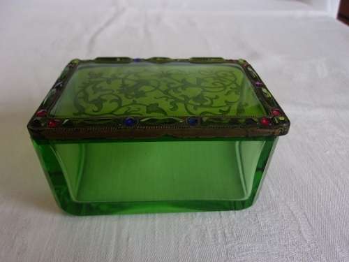 2 Lovely coloured glass trinket bowls for your dressing table