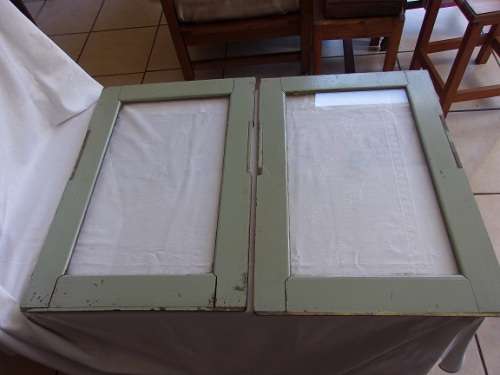 2 Vintage SAR compartment windows with etched springbok head & 2 framed train prints