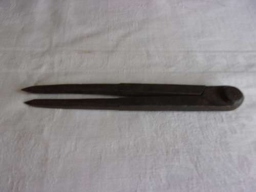 4 Vintage hand tools for 1 bid