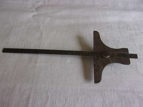 4 Vintage hand tools for 1 bid
