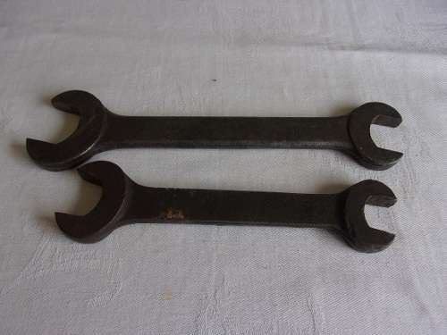 2 Vintage Austin open ended spanners for 1 bid