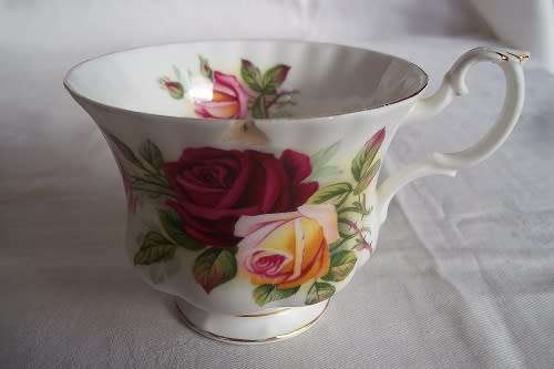Vintage Royal Albert King's Ransom small trio - cup chipped