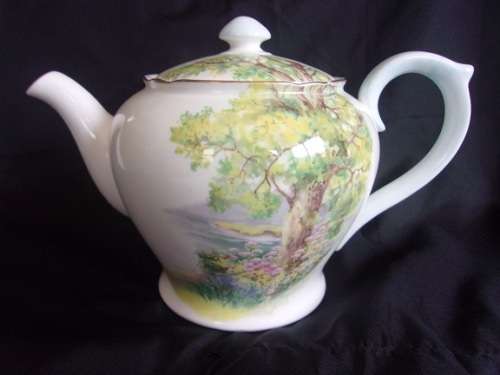 Vintage large Shelley bone china "Woodland" teapot - discontinued pattern 13348