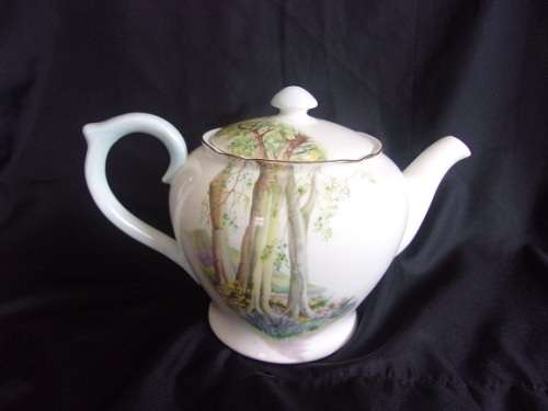 Vintage large Shelley bone china "Woodland" teapot - discontinued pattern 13348