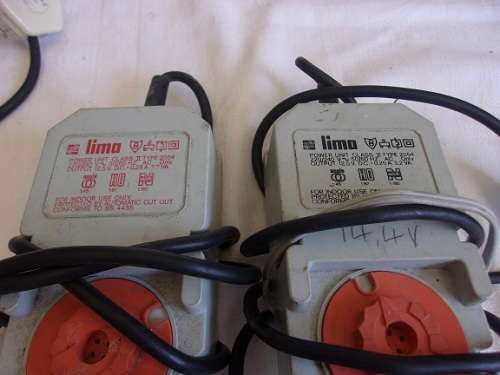 Vintage Tri-ang RT42 Speed Control Unit & 4 R.487 Track Power Connecting Clips for 1 bid