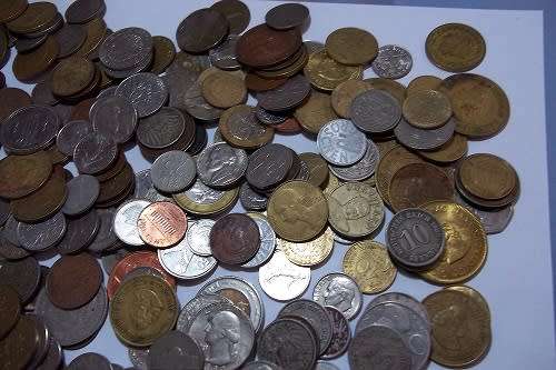 1 kilogram lot of world coins for 1 bid