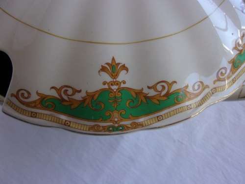 Huge vintage Grindley Cream Petal Paulette design soup tureen & 4 handled soup bowls