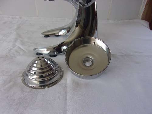Retro chromed metal mechanical industrial lemon squeezer