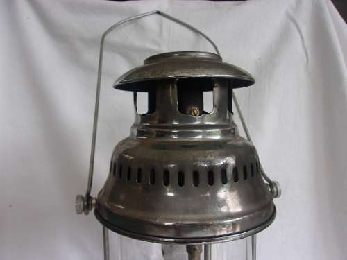 Vintage Anchor No. 909 kerosene pressure lantern