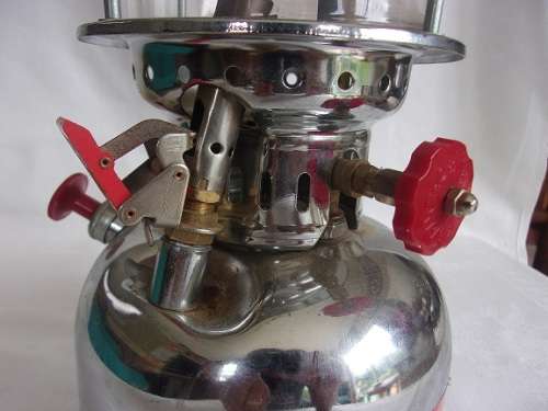 Vintage Anchor No. 909 kerosene pressure lantern