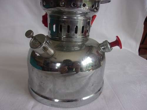 Vintage Anchor No. 909 kerosene pressure lantern