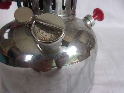 Vintage Anchor No. 909 kerosene pressure lantern