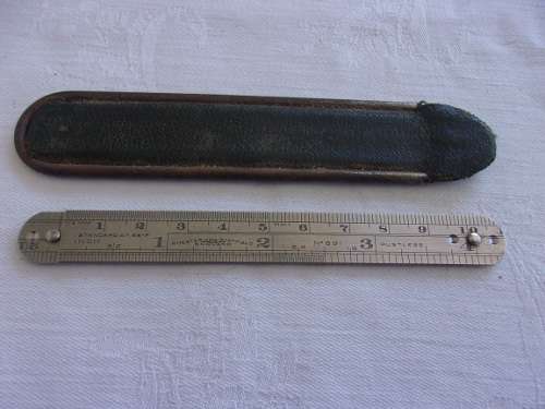 3 Vintage folding carpenters rulers for 1 bid