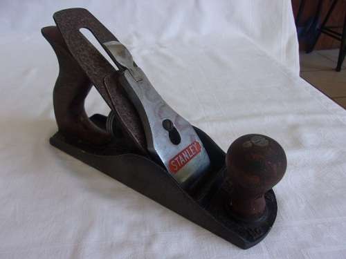 Vintage Stanley Bailey No.4 smoothing plane - made in England
