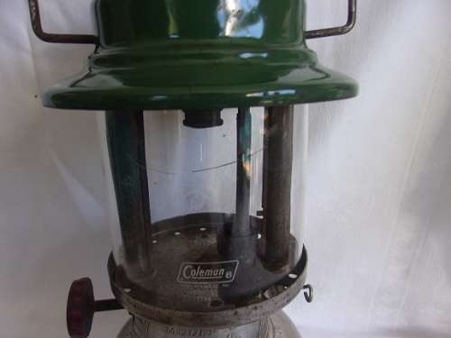 Vintage Coleman Model 339 pressure lantern - made in Canada