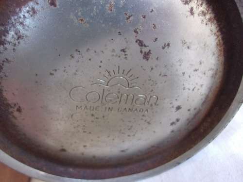 Vintage Coleman Model 339 pressure lantern - made in Canada
