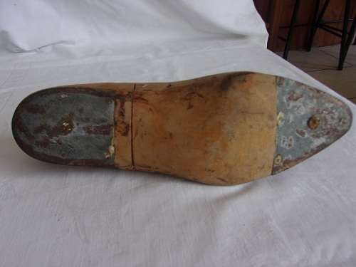 Lot of 3 vintage wooden cobbler's shoe forms for 1 bid