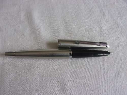 Vintage all steel Parker 45 "Flighter" fountain pen