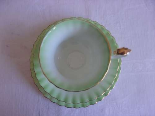 Vintage Royal Albert "Rainbow" cake plate, creamer & 2 trios for 1 bid