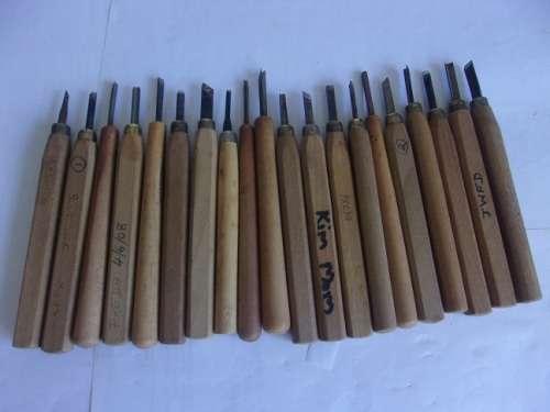 Lot of 20 vintage wood carving tools and other accessories for 1 bid