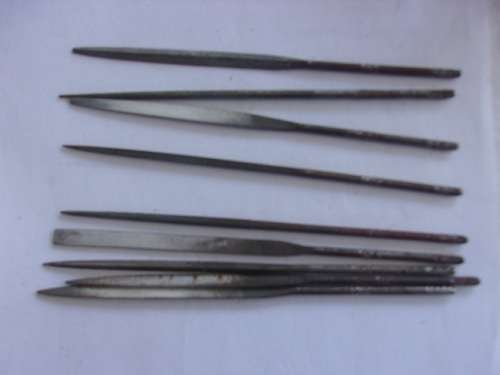 Lot of 20 vintage wood carving tools and other accessories for 1 bid