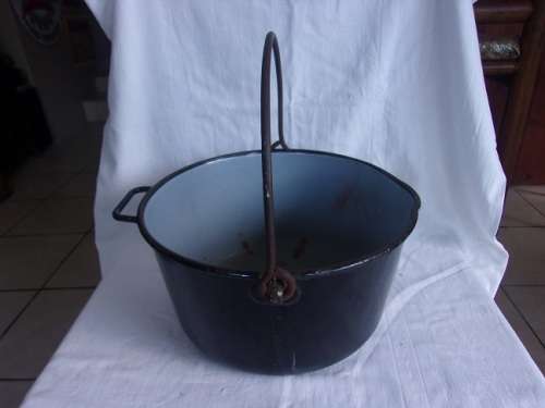 Large vintage enamel jam/ preserve pot with iron handle