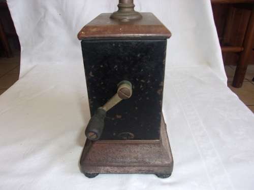 Antique British L.M. Ericsson crank table top telephone