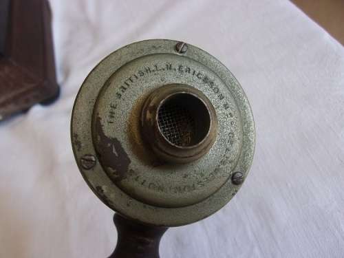 Antique British L.M. Ericsson crank table top telephone