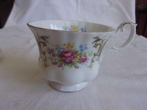 Vintage Royal Albert Berkeley tea trio