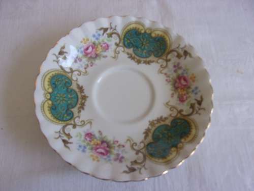 Vintage Royal Albert Berkeley tea trio