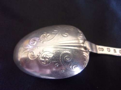 3 Victorian Sterling silver spoons for 1 bid - 90,7g