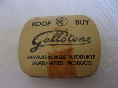 Lot of 10 tins of Gallotone, 1 tin of Golden Pyramid & 1 packet of Trek gramophone needles