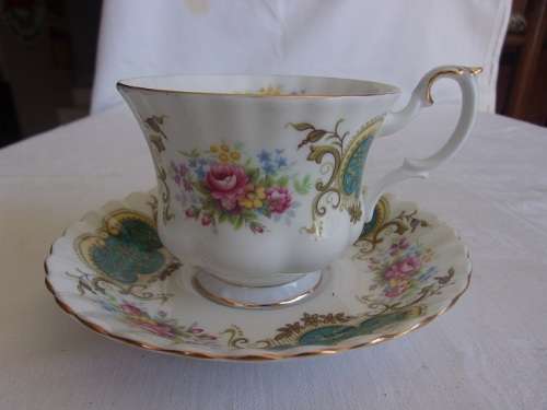 Vintage Royal Albert Berkeley tea duo