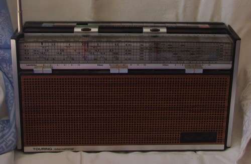 Vintage ITT Schaub Lorenz Touring International 104 portable radio - working