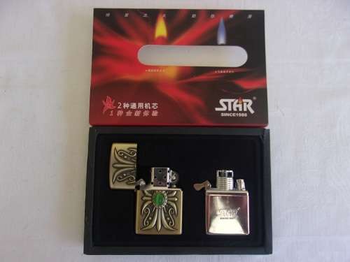Boxed Star interchangeable fuel & windproof gas lighter set