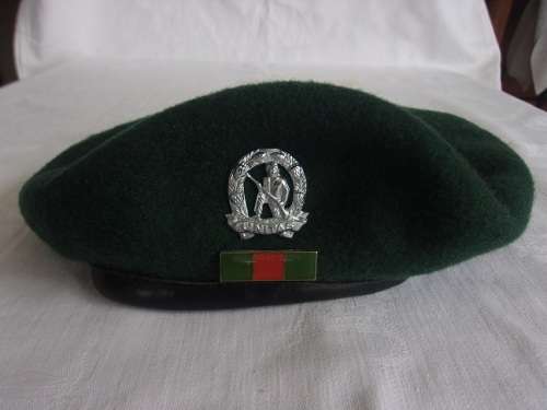 Vintage SADF SA Commando beret with badge & bar (balkie)
