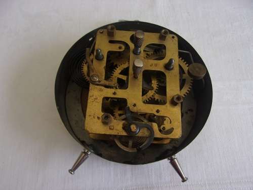 Lot of 7 vintage alarm clocks for restoration - 1 bid for the lot