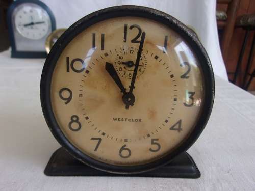 Lot of 7 vintage alarm clocks for restoration - 1 bid for the lot