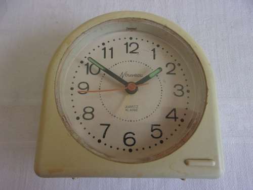 Lot of 7 vintage alarm clocks for restoration - 1 bid for the lot