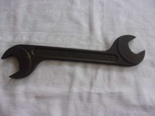 4 Vintage hand tools for 1 bid