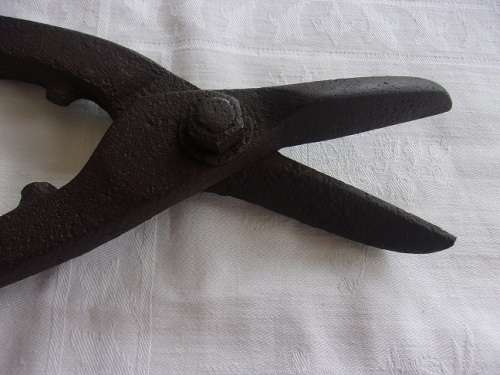 4 Vintage hand tools for 1 bid
