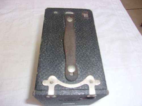 3 Vintage cameras for 1 bid - take a look!